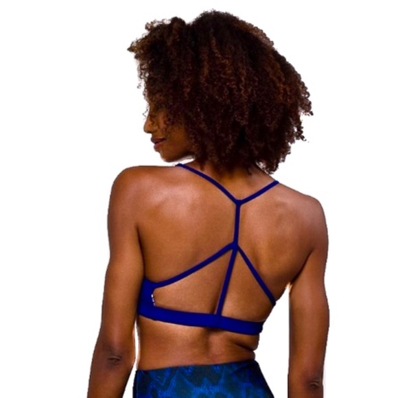 Onzie Flow Pyramid Sports Bra EUC in Navy - Picture 2 of 6